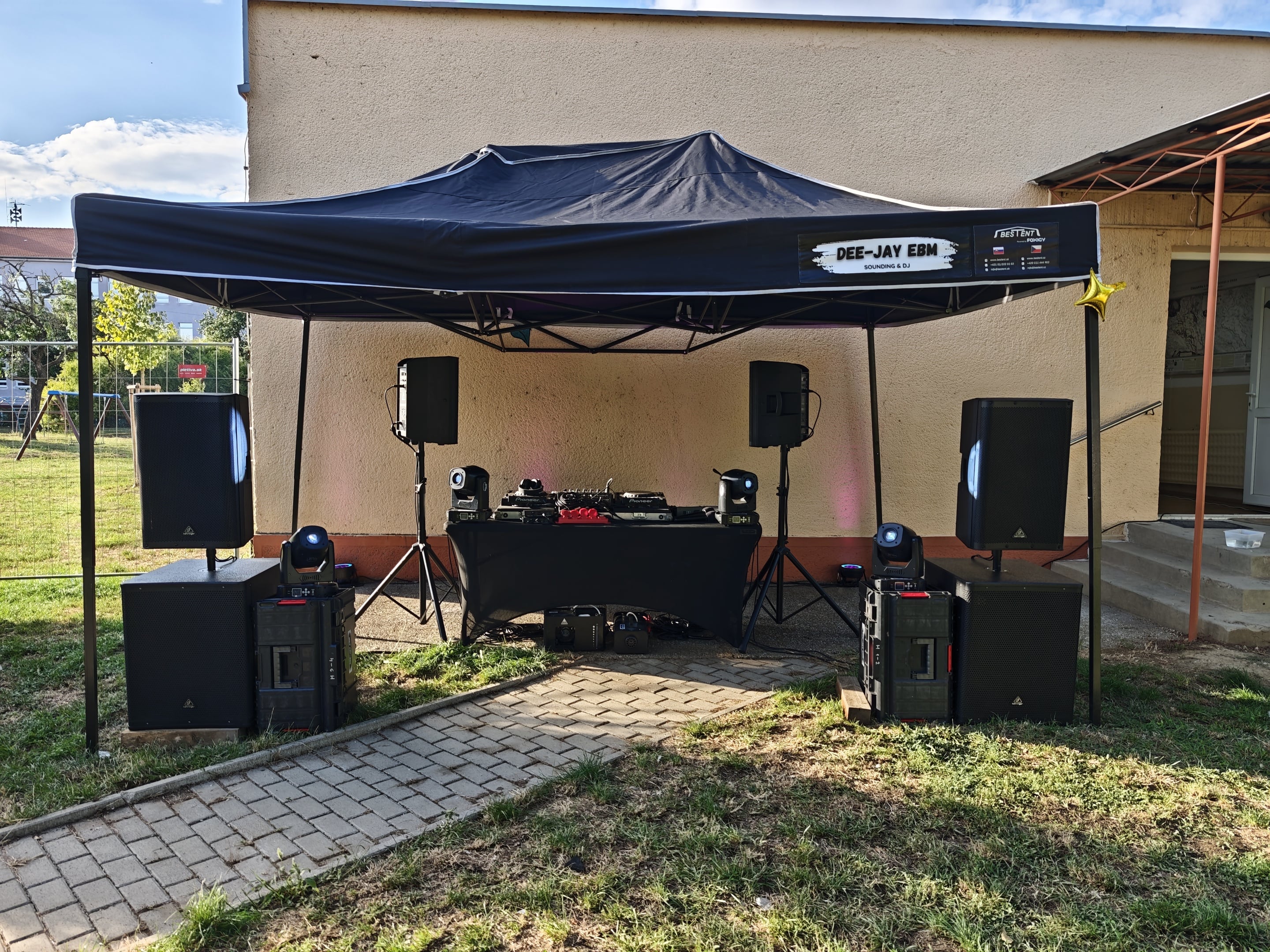 Hawaii party at Štefániková Elementary School in Galanta by PMMG 2026.